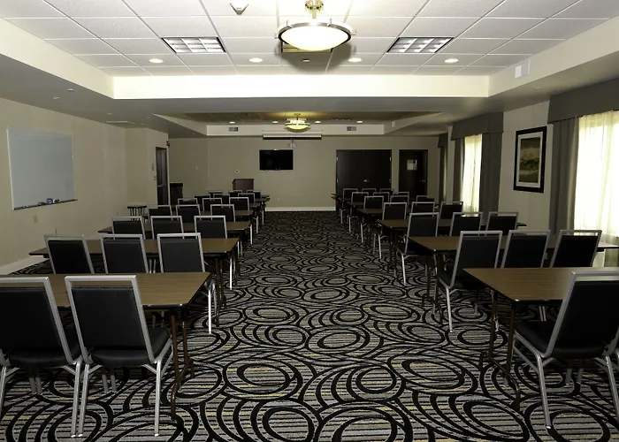 Hotel Express & Northeast By Ihg Marion