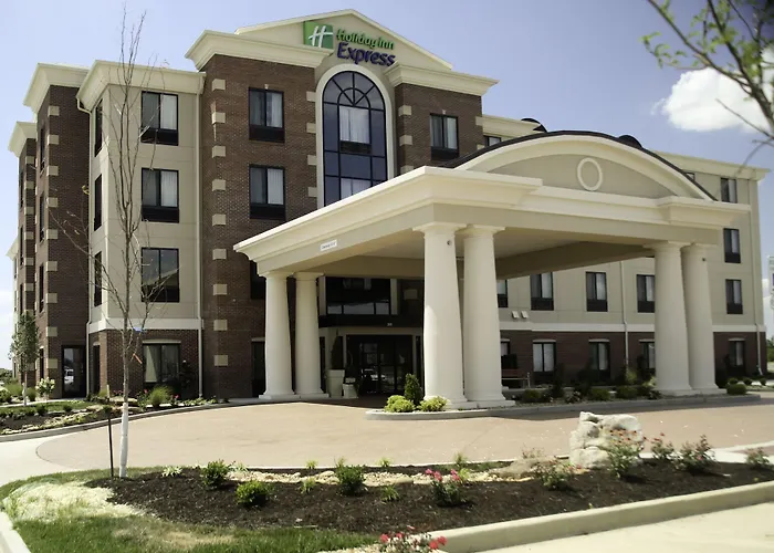 Express & Northeast By Ihg Hotel